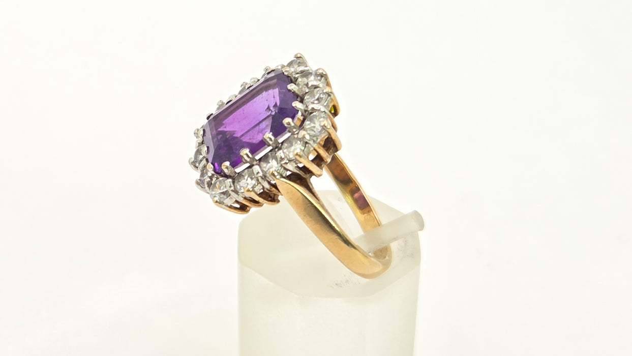 Vintage: 9ct Yellow Gold Amethyst & Simulated Diamond Ring