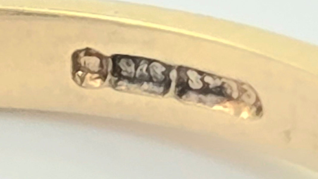 Vintage: 9ct Yellow Gold Opal & Simulated Diamond Ring