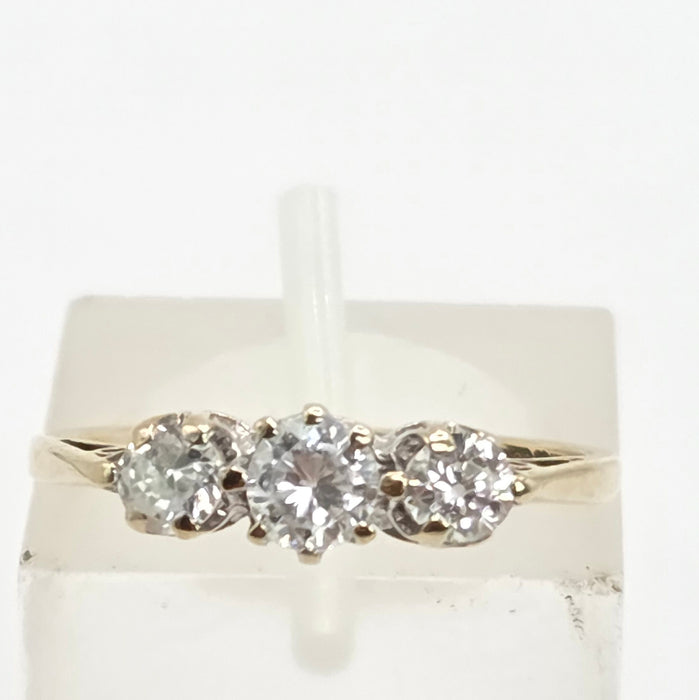 Vintage: 9ct Yellow Gold Simulated Diamond Trilogy Ring