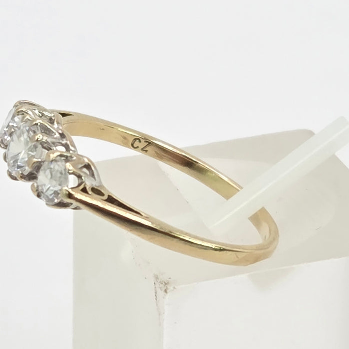 Vintage: 9ct Yellow Gold Simulated Diamond Trilogy Ring