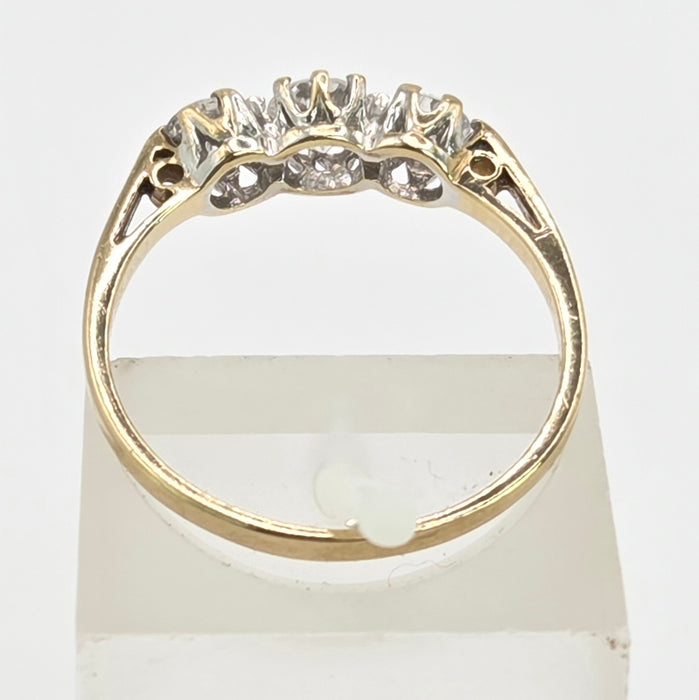 Vintage: 9ct Yellow Gold Simulated Diamond Trilogy Ring