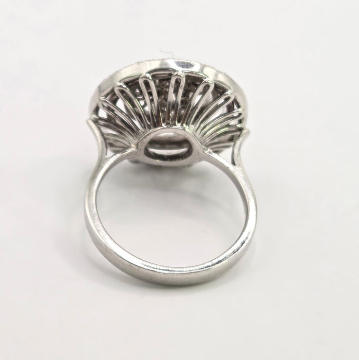 Modern: 18ct White Gold Diamond Concentric Dress Ring — 1.00ct