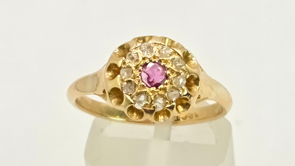 Vintage: 18ct Yellow Gold Pink Topaz & Diamond Floral Cluster Ring