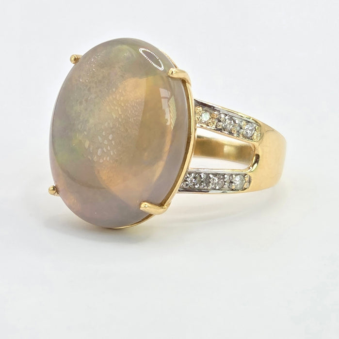 Vintage: 9ct Yellow Gold Opal & Diamond Split Shoulder Ring