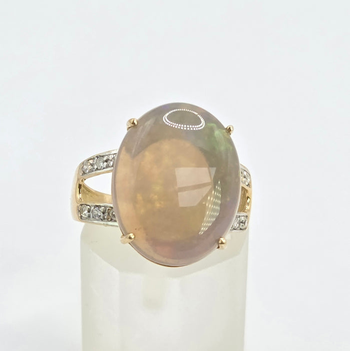 Vintage: 9ct Yellow Gold Opal & Diamond Split Shoulder Ring