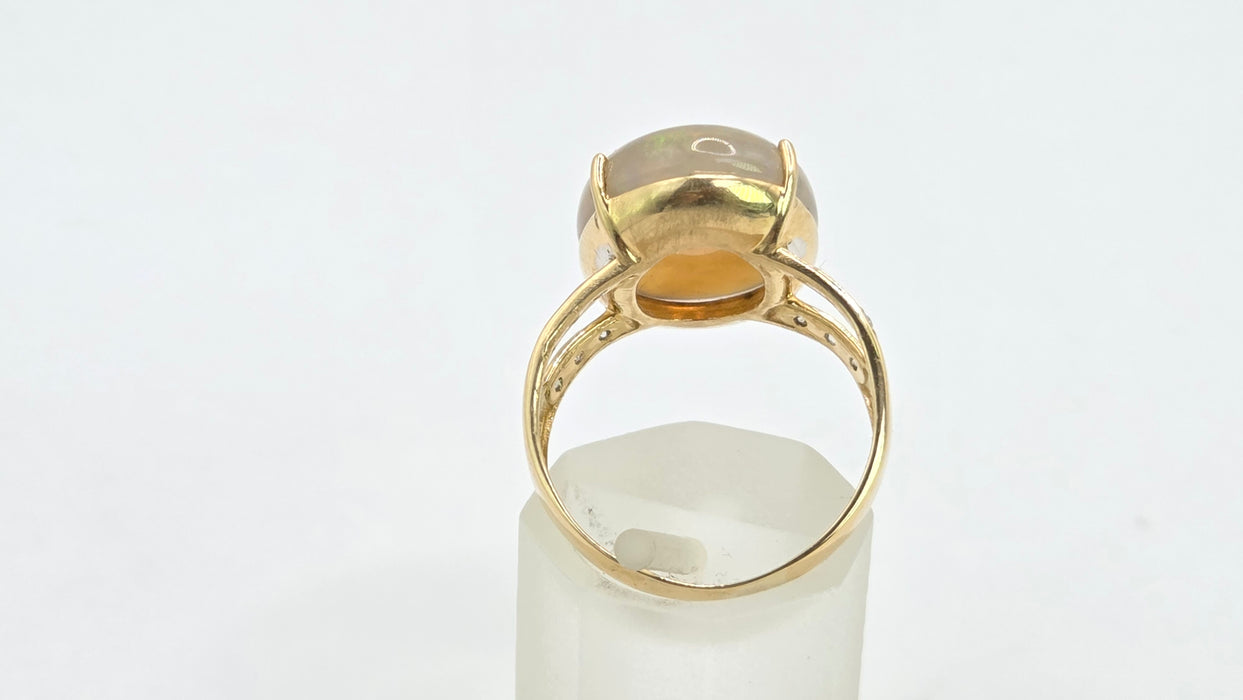 Vintage: 9ct Yellow Gold Opal & Diamond Split Shoulder Ring