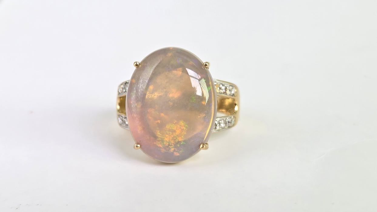 Vintage: 9ct Yellow Gold Opal & Diamond Split Shoulder Ring