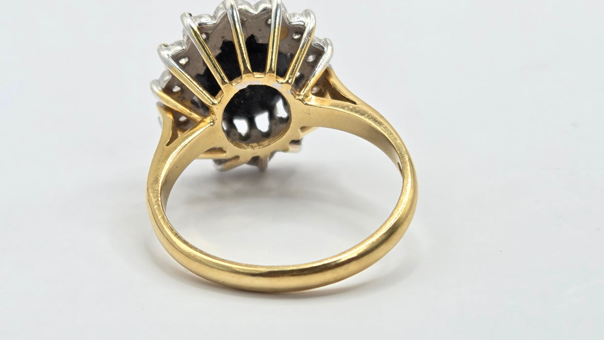 Vintage: 18ct Yellow Gold Sapphire & Diamond Oval Diana  Cluster Ring — From 1982