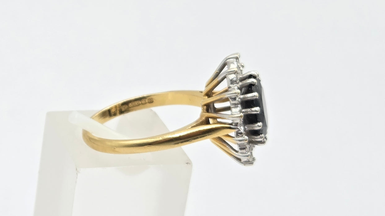 Vintage: 18ct Yellow Gold Sapphire & Diamond Oval Diana  Cluster Ring — From 1982