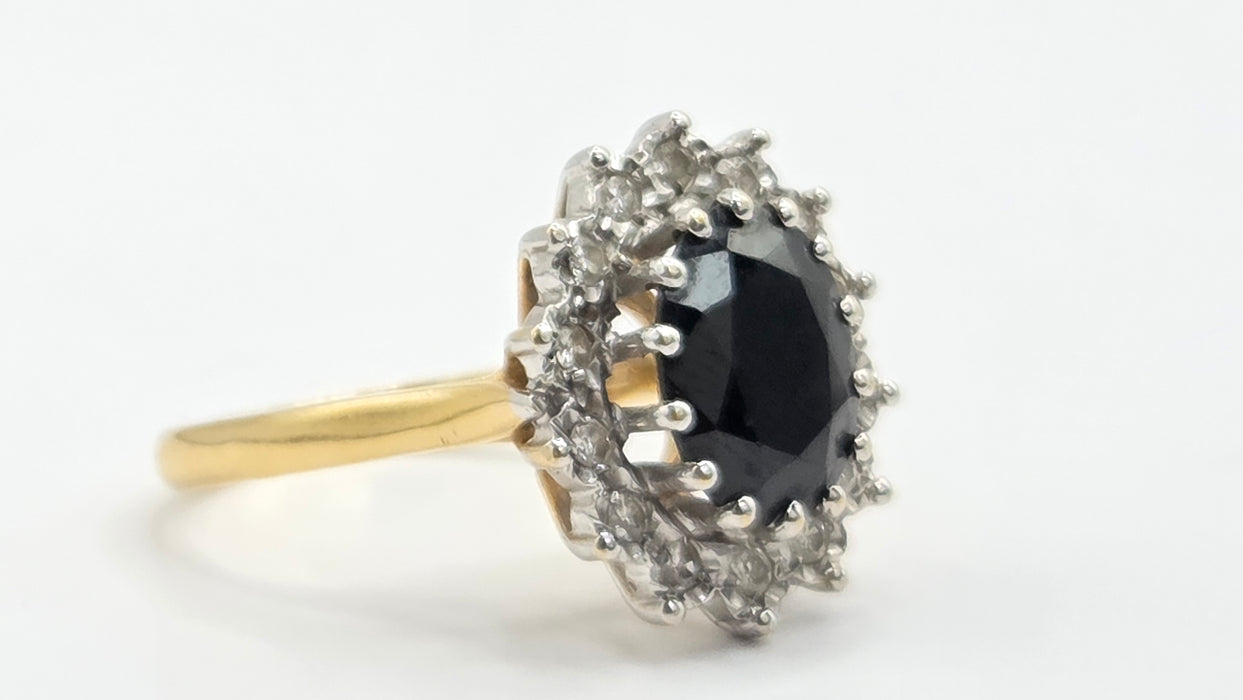 Vintage: 18ct Yellow Gold Sapphire & Diamond Oval Diana  Cluster Ring — From 1982