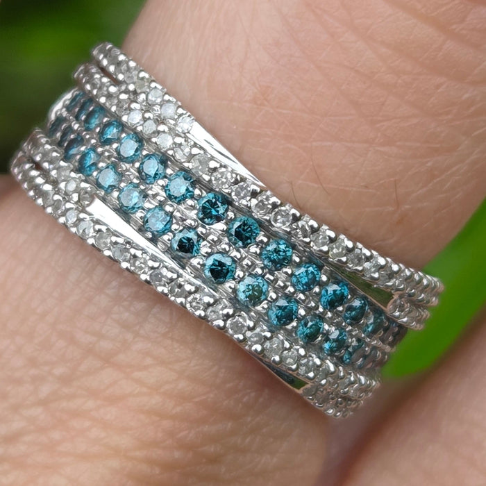 Vintage: 9ct White Gold Blue & White Diamond Band