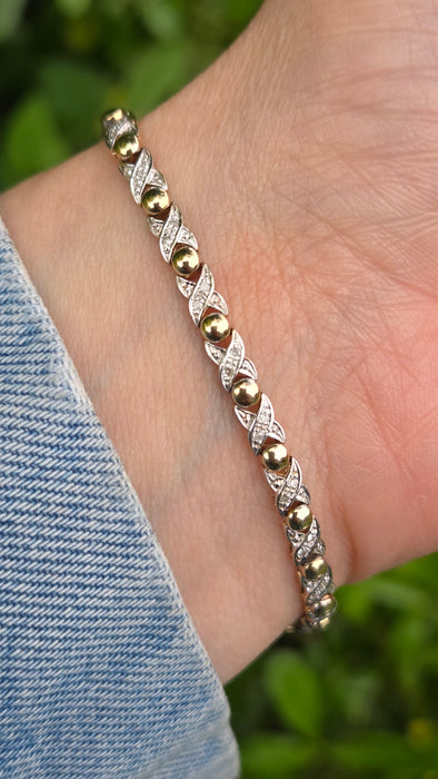 Vintage: 9ct Yellow Gold 50 Diamonds Bracelet