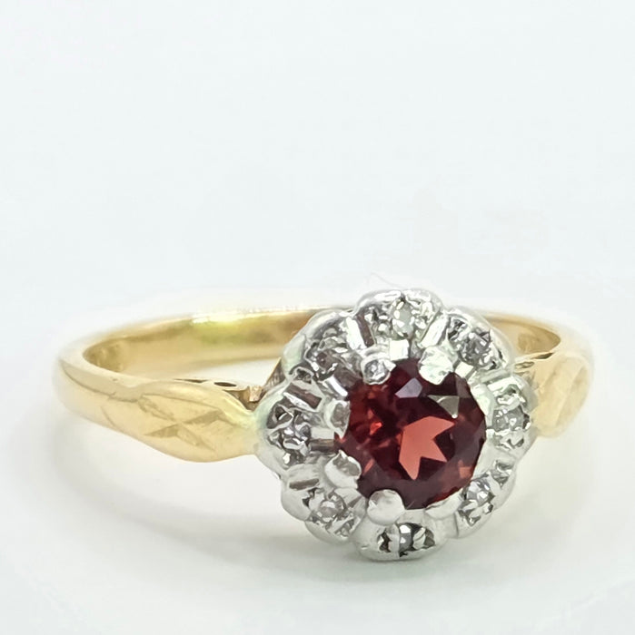 Vintage: 18ct Yellow Gold Garnet & Diamond Cluster Ring — From 1975