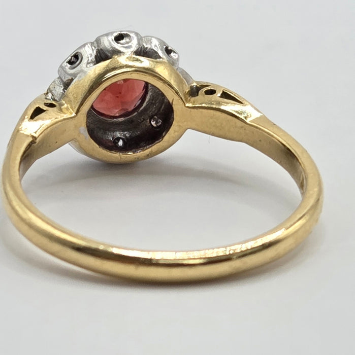 Vintage: 18ct Yellow Gold Garnet & Diamond Cluster Ring — From 1975