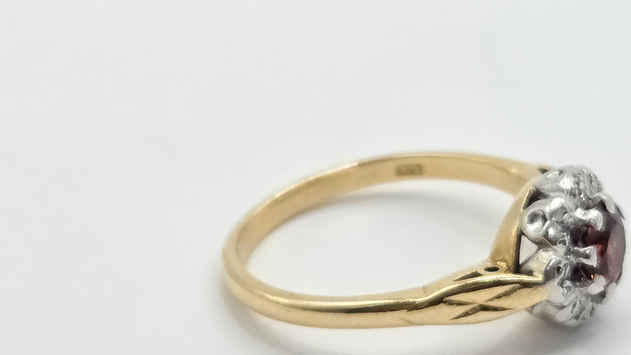 Vintage: 18ct Yellow Gold Garnet & Diamond Cluster Ring — From 1975