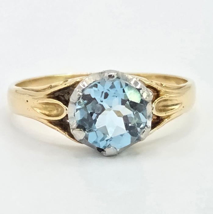 Vintage: 18ct Yellow Gold Blue Zircon Solitaire Ring