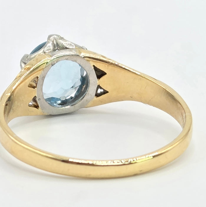 Vintage: 18ct Yellow Gold Blue Zircon Solitaire Ring