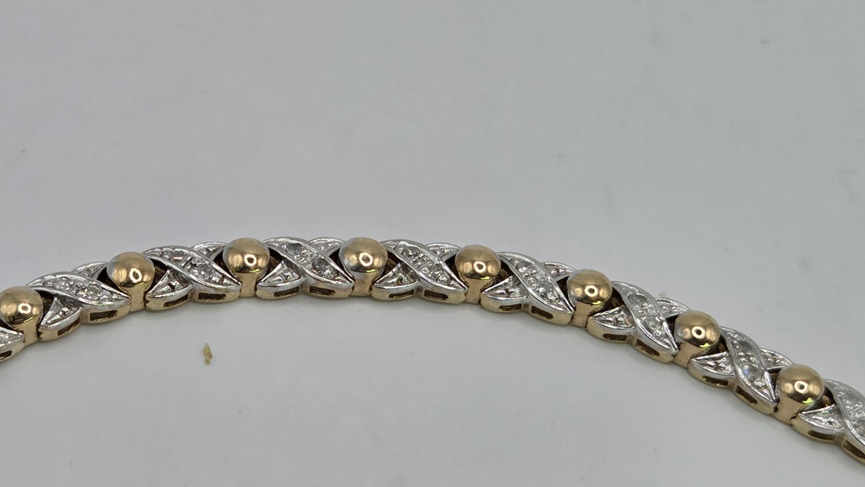 Vintage: 9ct Yellow Gold 50 Diamonds Bracelet