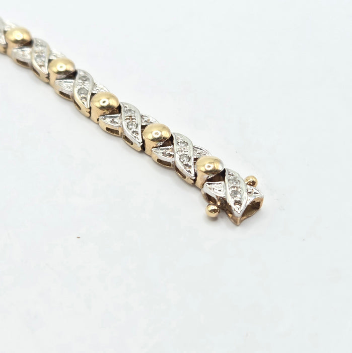 Vintage: 9ct Yellow Gold 50 Diamonds Bracelet