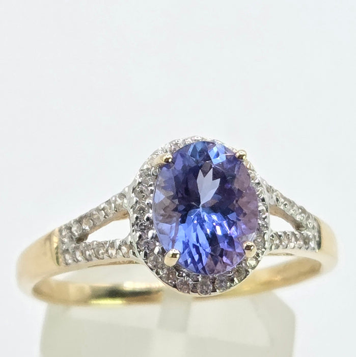 Vintage: 9ct Yellow Gold Tanzanite & White Spinel Cluster Ring