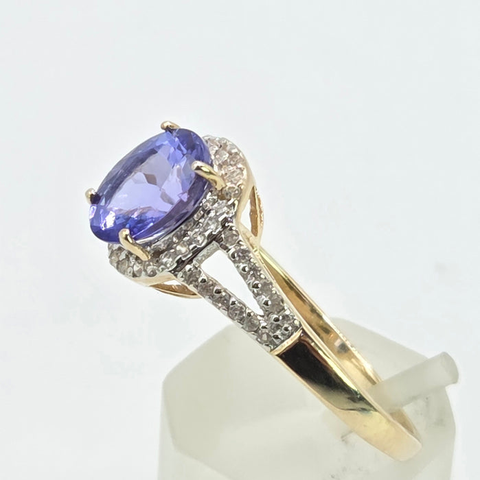 Vintage: 9ct Yellow Gold Tanzanite & White Spinel Cluster Ring