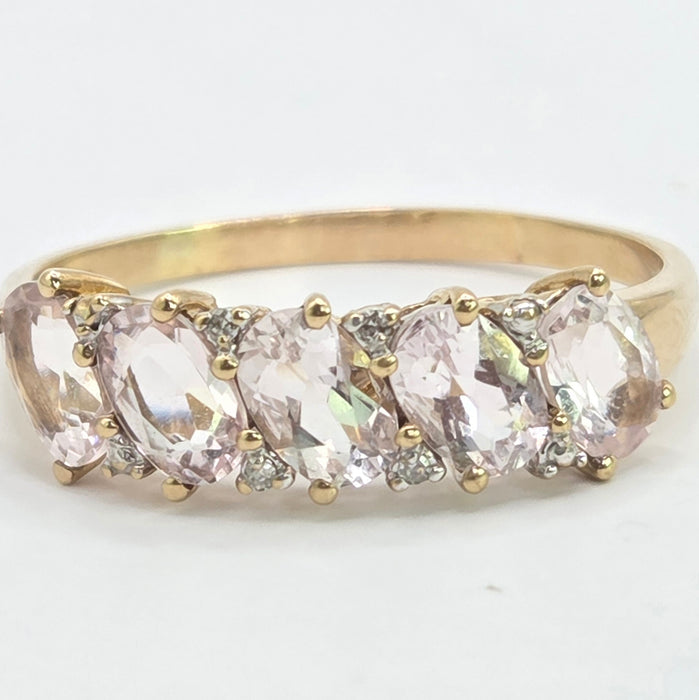 Vintage: 9ct Yellow Gold Morganite & Diamond Ring