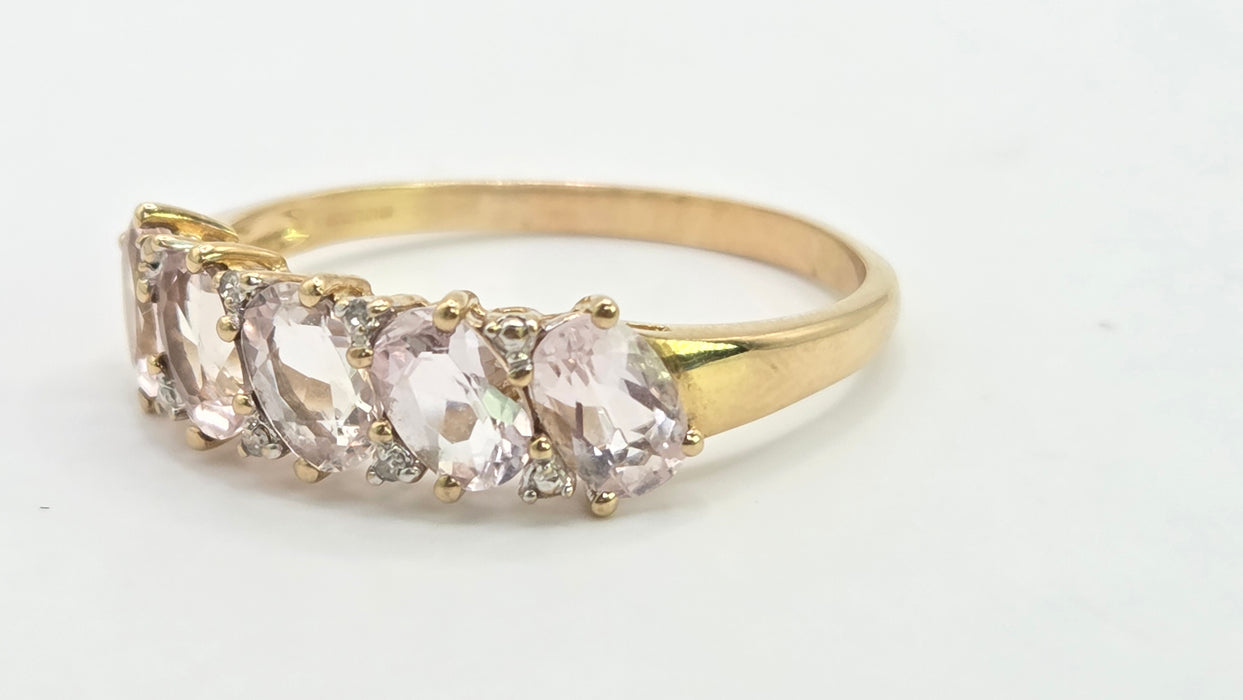 Vintage: 9ct Yellow Gold Morganite & Diamond Ring