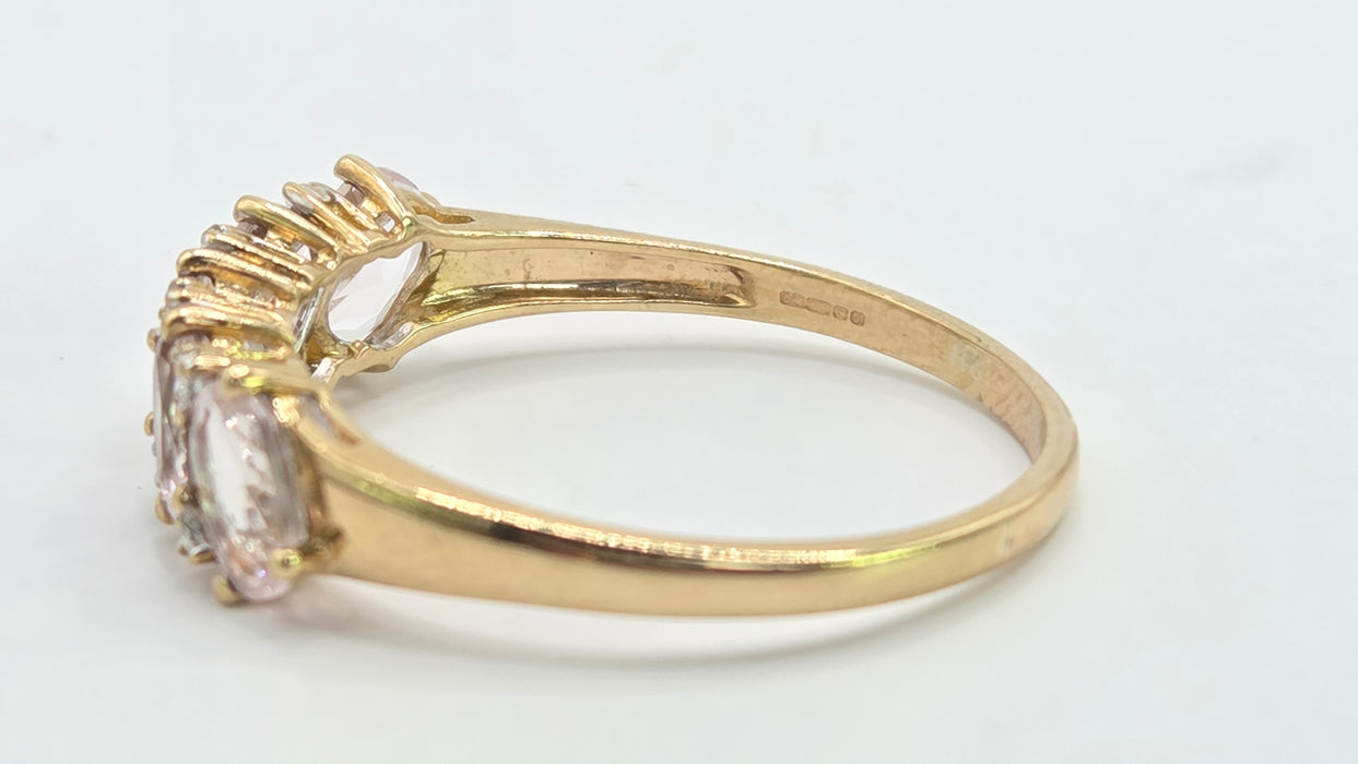 Vintage: 9ct Yellow Gold Morganite & Diamond Ring