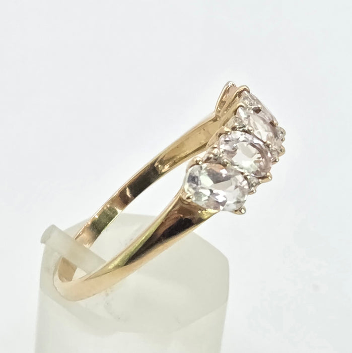 Vintage: 9ct Yellow Gold Morganite & Diamond Ring