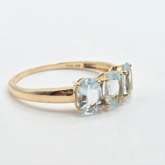 Vintage: 10ct Yellow Gold Aquamarine Trilogy Ring