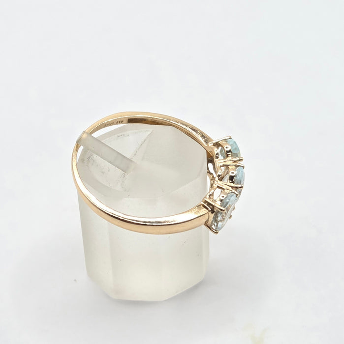 Vintage: 10ct Yellow Gold Aquamarine Trilogy Ring