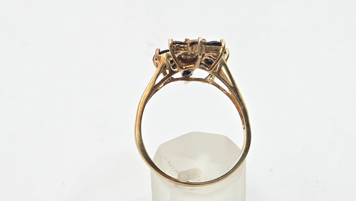 Vintage: 9ct Yellow Gold Sapphire & Diamond Flowerhead Cluster Ring