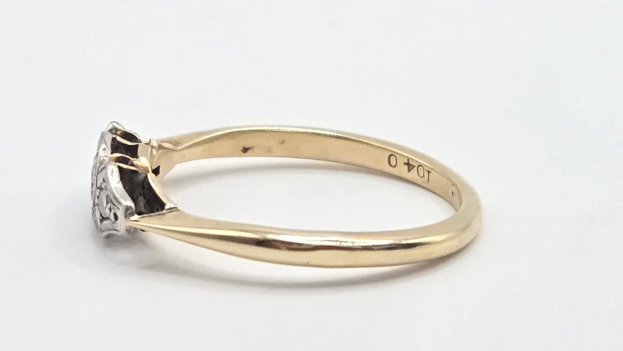 Vintage: 9ct Yellow Gold Diamond Trilogy Ring