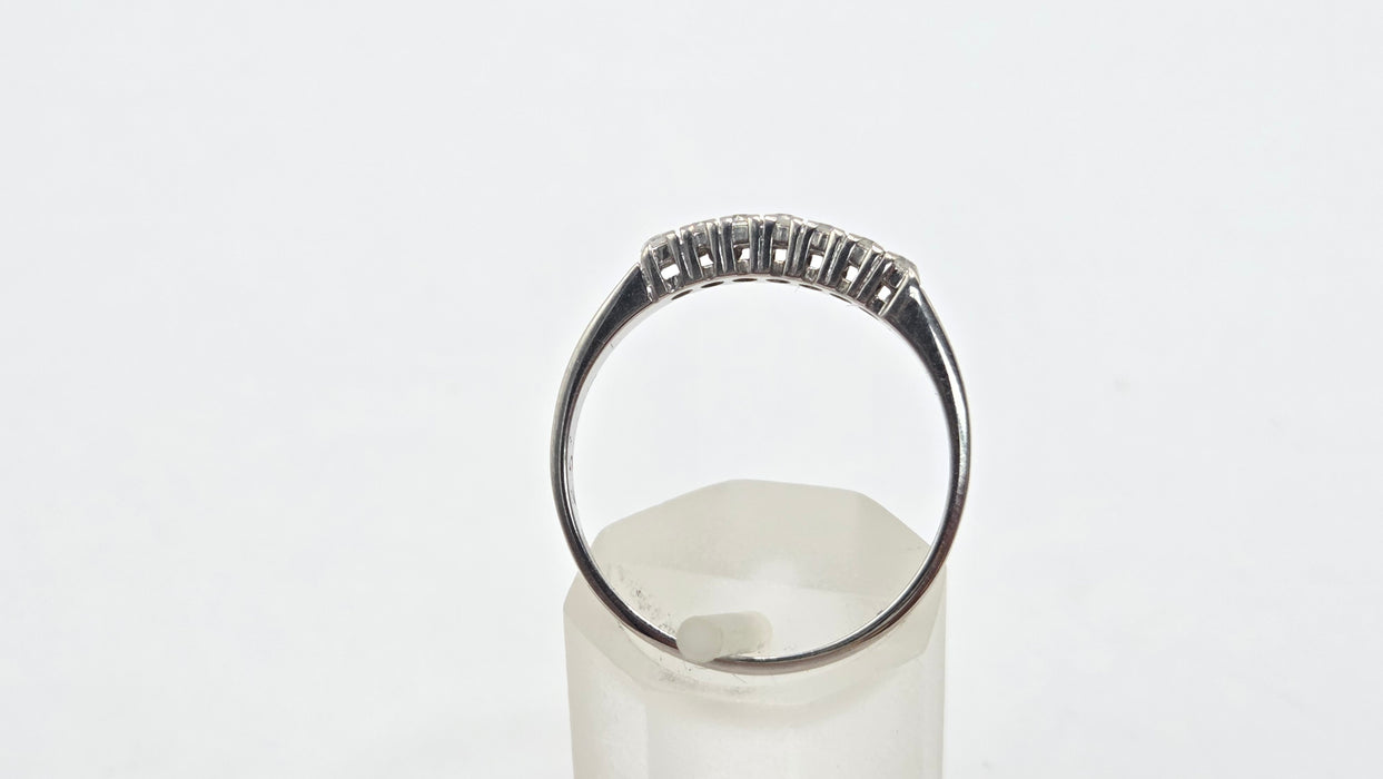 Vintage: 9ct White Gold Diamond Stacker Half-Eternity Ring — 0.25ct