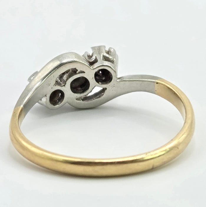 Vintage: 18ct Yellow Gold & Platinum Three Stone Diamond Cross-Over Ring — 0.20ct