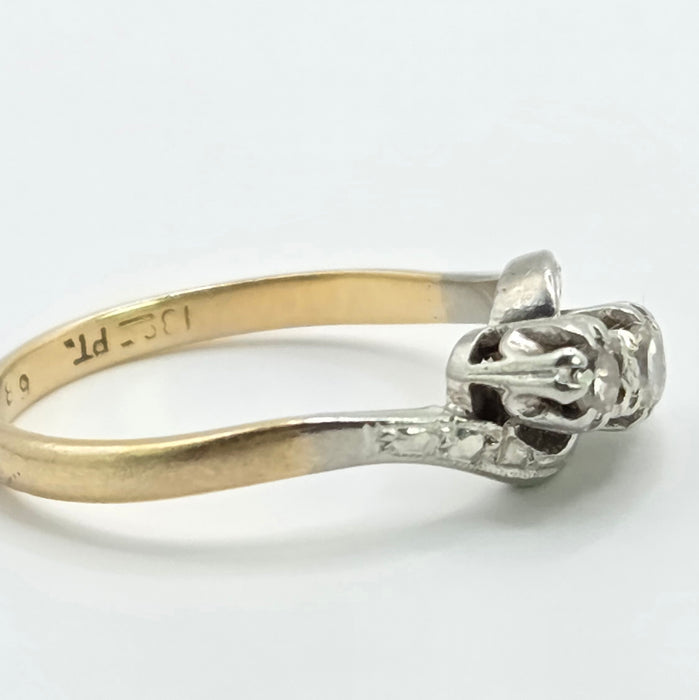 Vintage: 18ct Yellow Gold & Platinum Three Stone Diamond Cross-Over Ring — 0.20ct