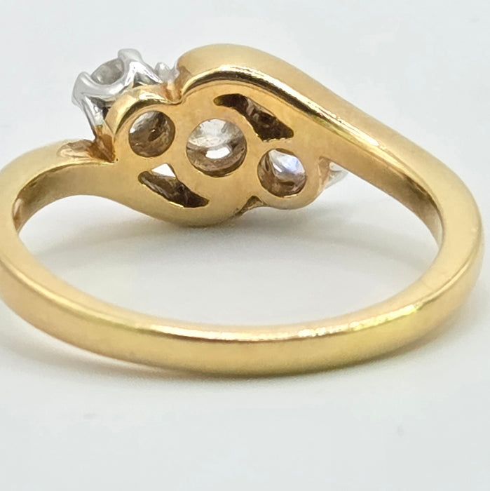 Vintage: 18ct Yellow Gold Three Stone Diamond Cross-Over Trilogy Ring — 0.50ct
