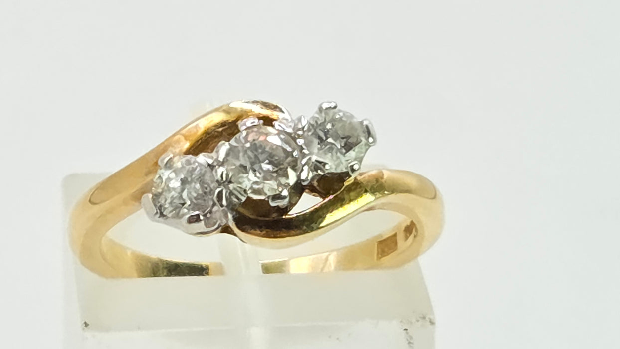 Vintage: 18ct Yellow Gold Three Stone Diamond Cross-Over Trilogy Ring — 0.50ct