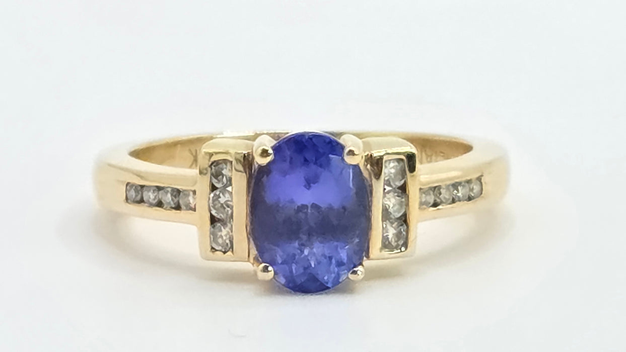 Vintage: 18ct Yellow Gold Tanzanite (1.15ct) & Diamond Dress Ring