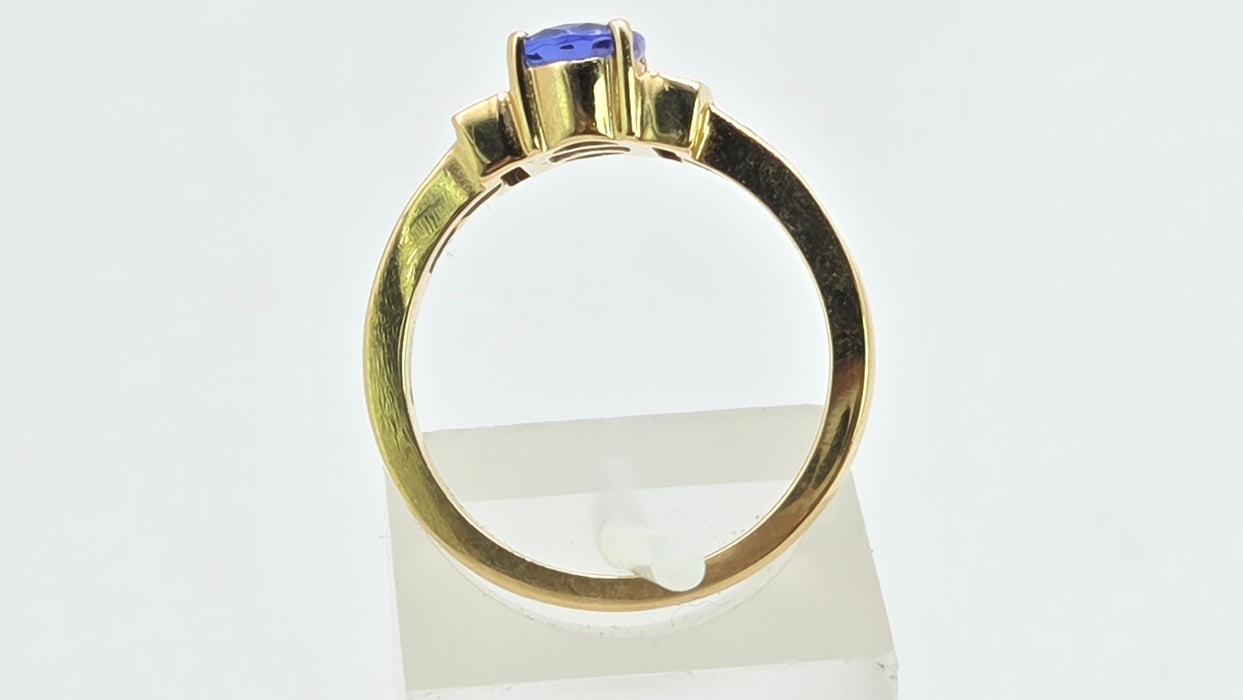 Vintage: 18ct Yellow Gold Tanzanite (1.15ct) & Diamond Dress Ring