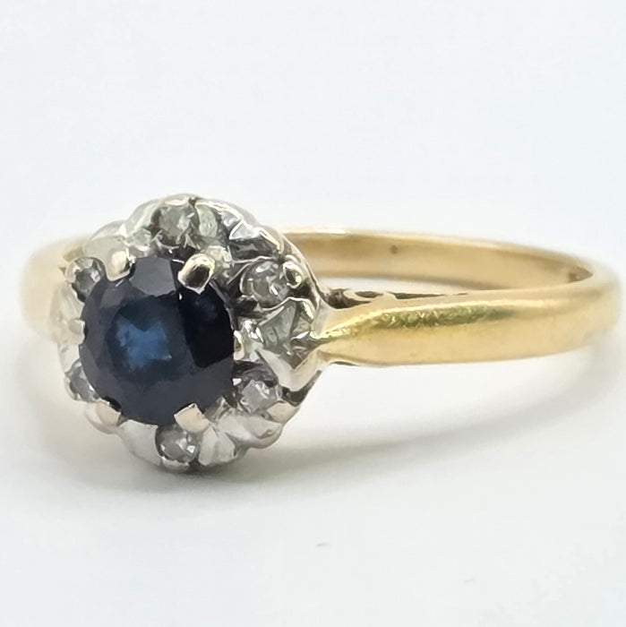 3561 Vintage 18ct Gold Sapphire and Diamonds - from 1976