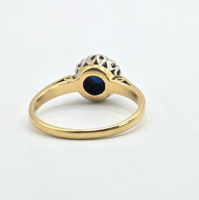 3561 Vintage 18ct Gold Sapphire and Diamonds - from 1976