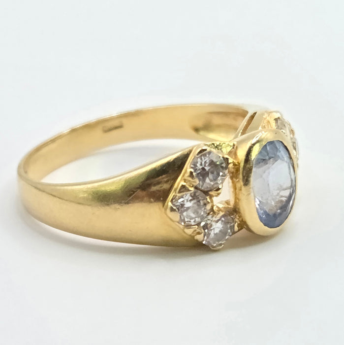 Vintage: 18ct Yellow Gold Blue Topaz & Man Made Diamond Dress Ring