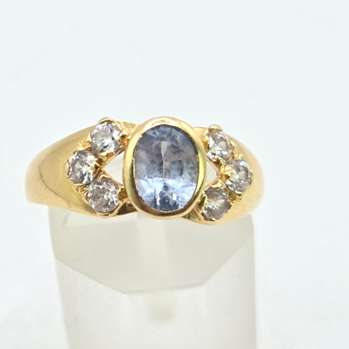 Vintage: 18ct Yellow Gold Blue Topaz & Man Made Diamond Dress Ring