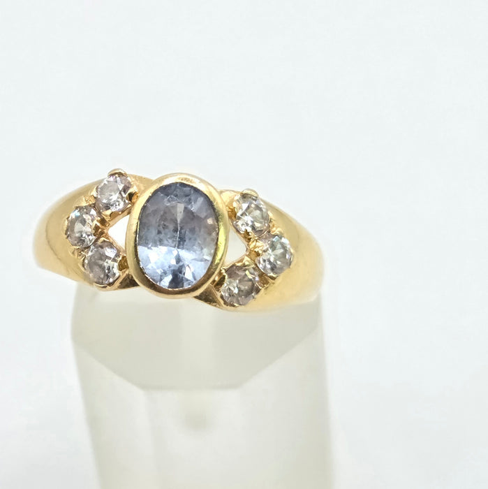 Vintage: 18ct Yellow Gold Blue Topaz & Man Made Diamond Dress Ring