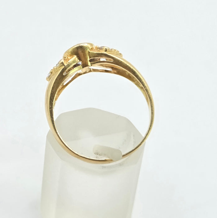 Vintage: 18ct Yellow Gold Blue Topaz & Man Made Diamond Dress Ring