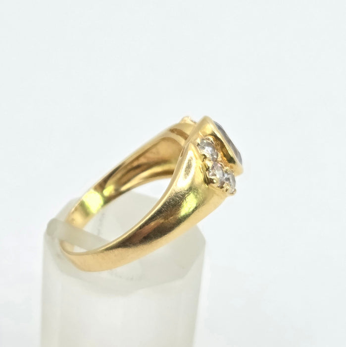 Vintage: 18ct Yellow Gold Blue Topaz & Man Made Diamond Dress Ring
