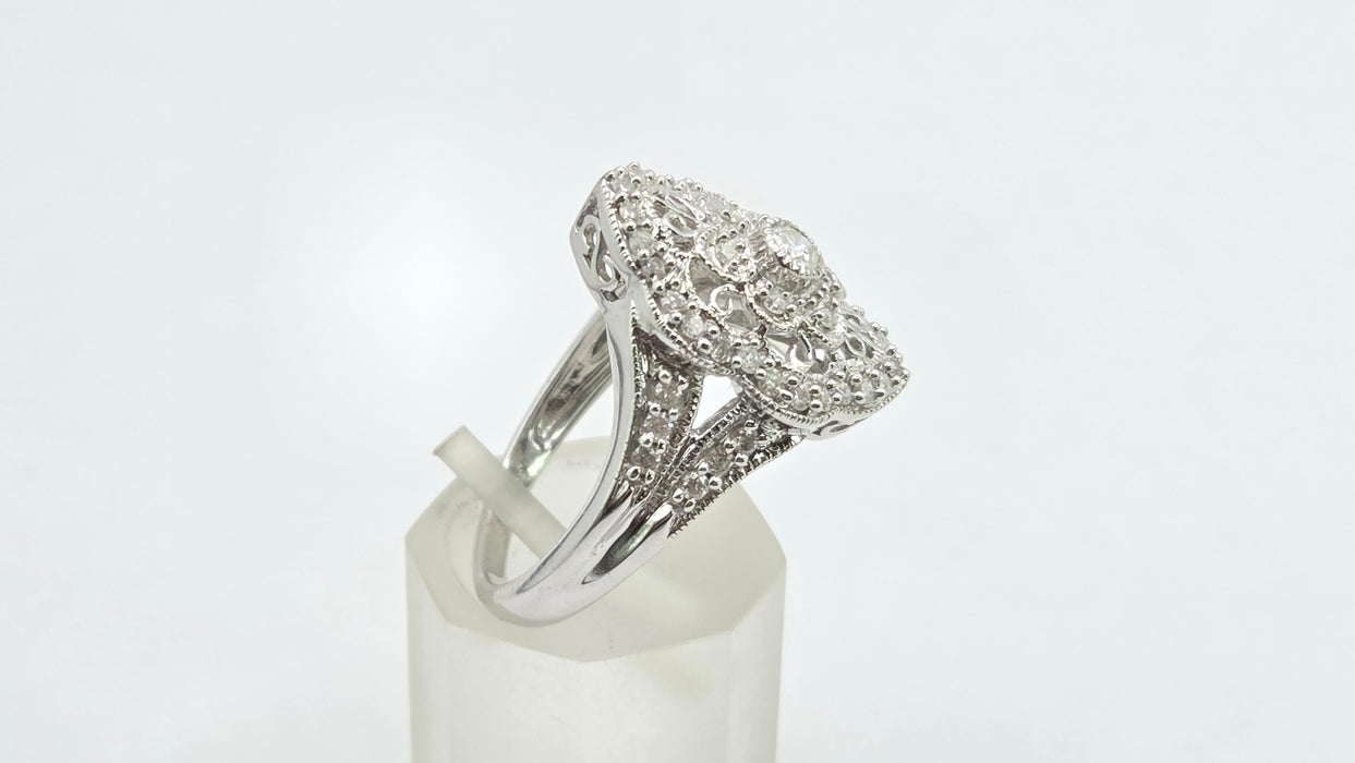 Vintage: 9ct White Gold Diamond Art Deco Style Dress Ring — 1.00ct