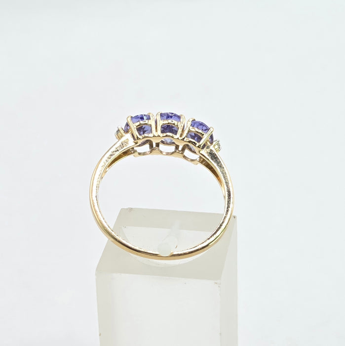 Vintage: 9ct Gold Tanzanite & White Spinel Trilogy Ring
