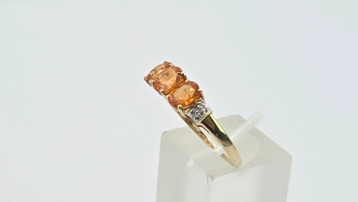 Vintage: 9ct Yellow Gold Orange Citrine & Diamond Trilogy Ring